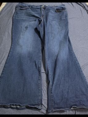 Terra & Sky Women’s Blue Flare Jeans - Classic Mid Wash